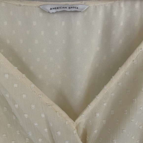 American Eagle Cream Peplum Blouse Size Medium - Picture 3 of 9